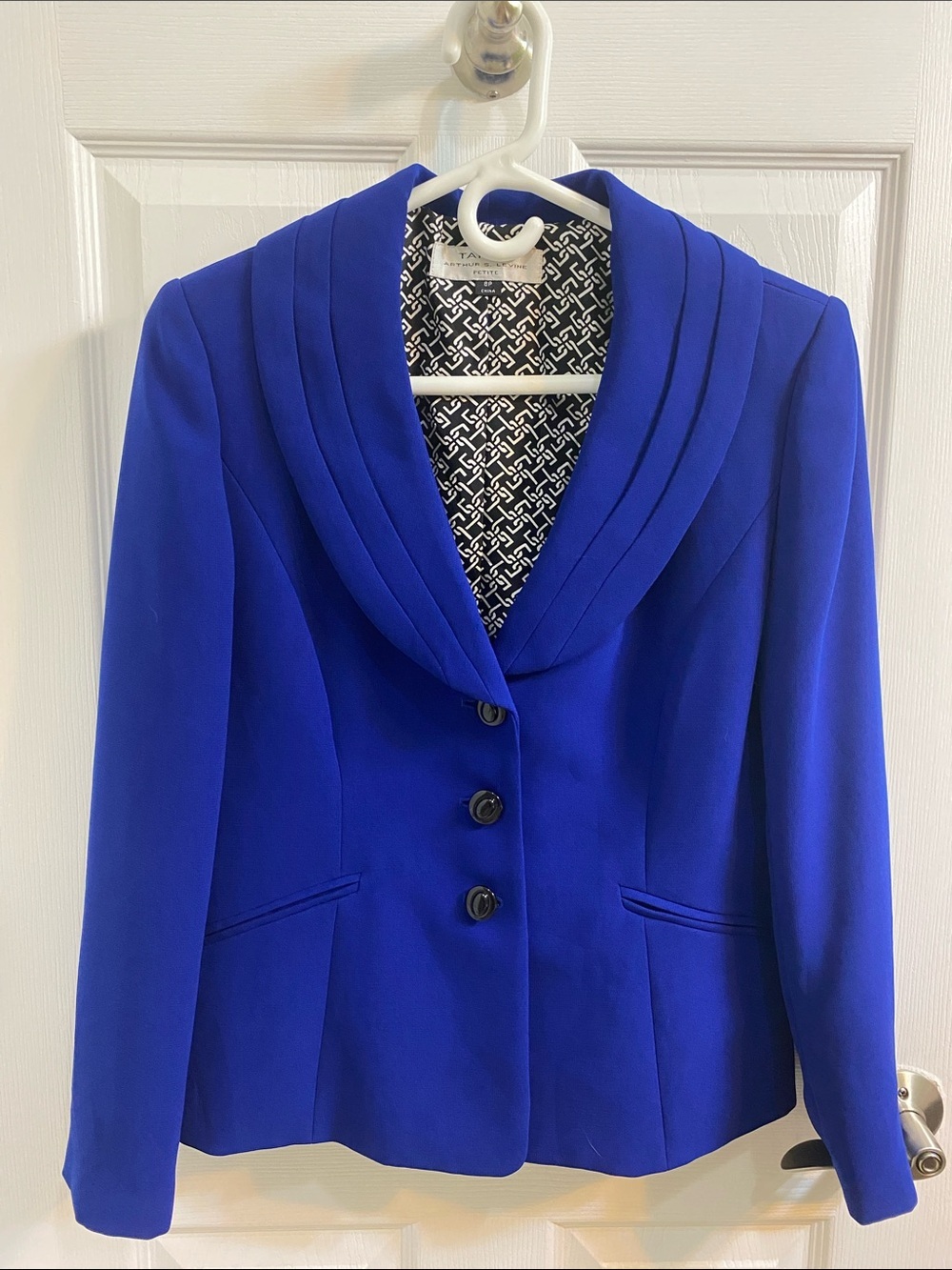 Tahari Arthur S Levine Size 8 P Royal blue Blazer Jacket Pleated Shawl Collar